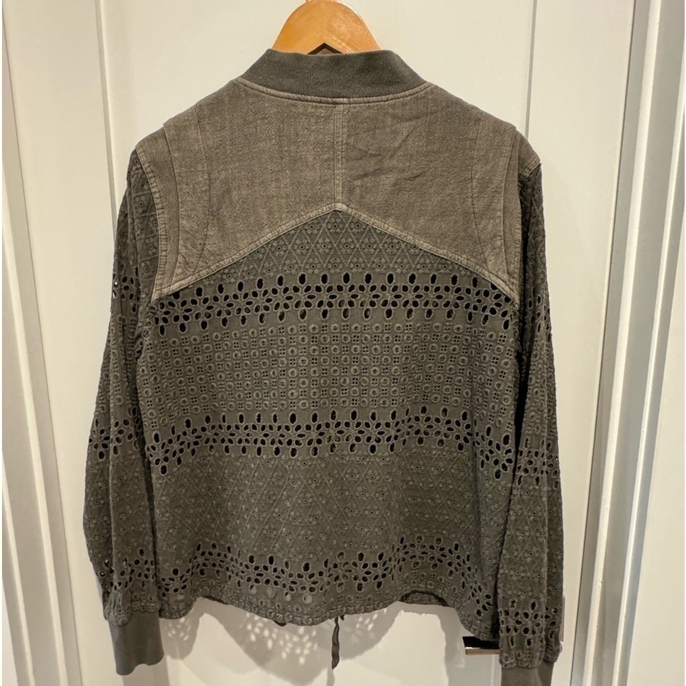 Sundance Embroidered Eyelet Cutout Boho Bomber Jacket size Large L 100% cotton - Picture 6 of 8